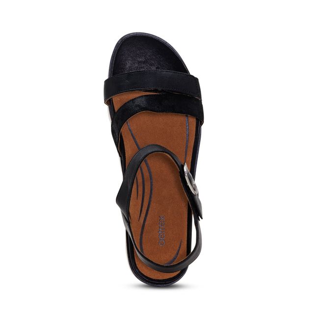 Top-down view of Aetrex Women&