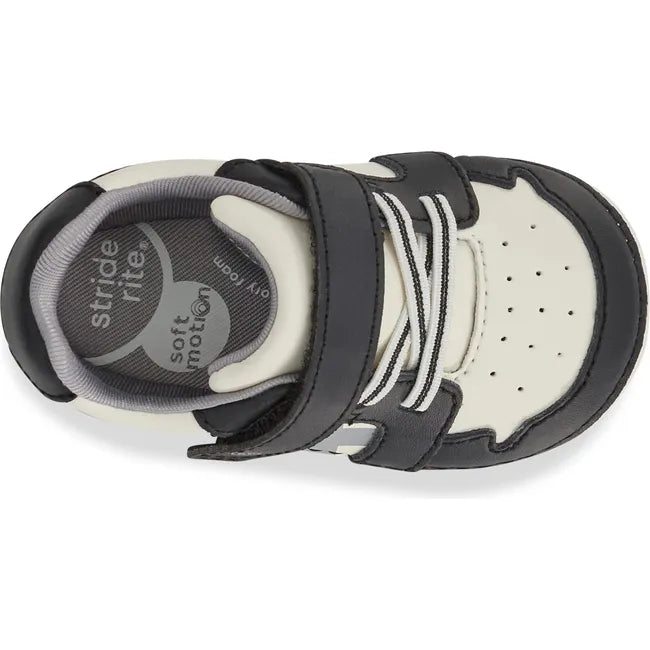Top down view of Kids Stride Rite Waverly Sneaker in black and white with velcro strap