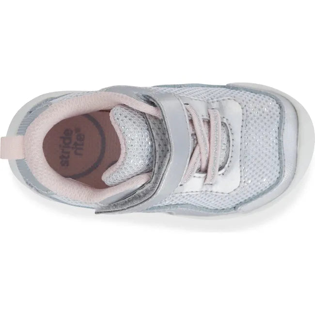 Upper of Little Kids' Stride Rite Kids' Winslow 2.0 Sneaker in Silver with velcro
