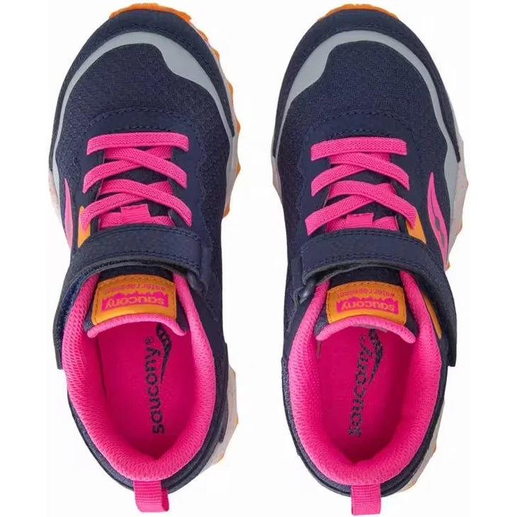 Top of Saucony Kids&