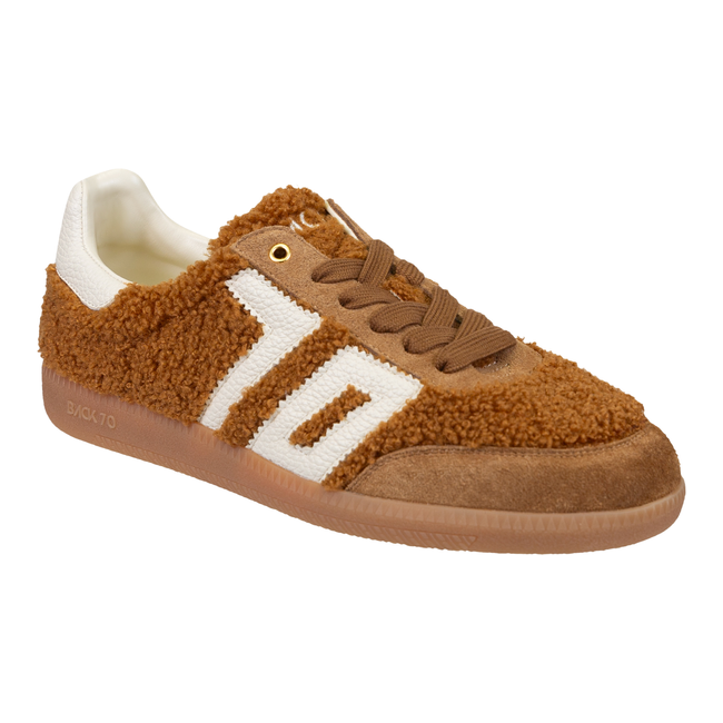 Front angled view of Back 70 Teddy women’s retro sneaker in tobacco white.