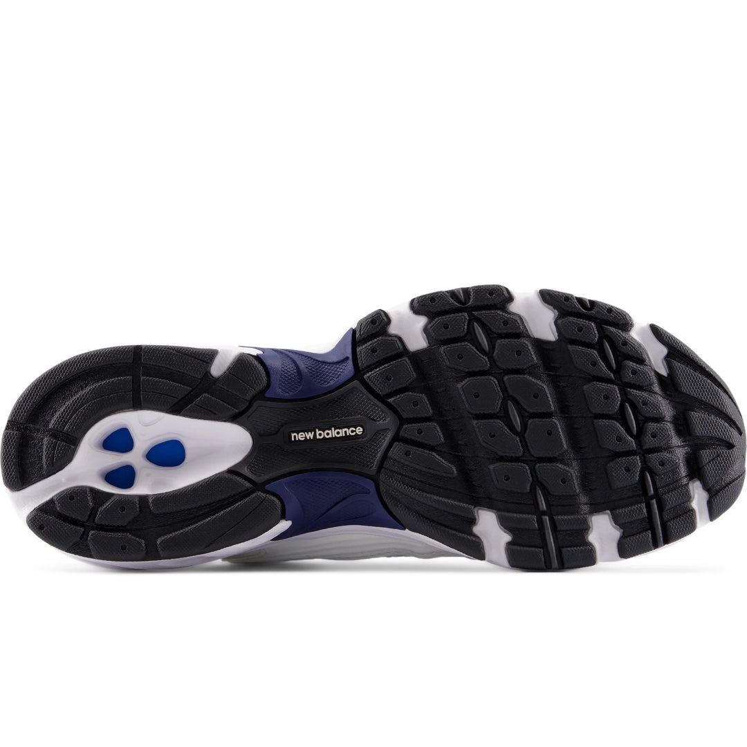 Sole of New Balance Unisex 530 sneaker in Sea Salt/Blue Oyster