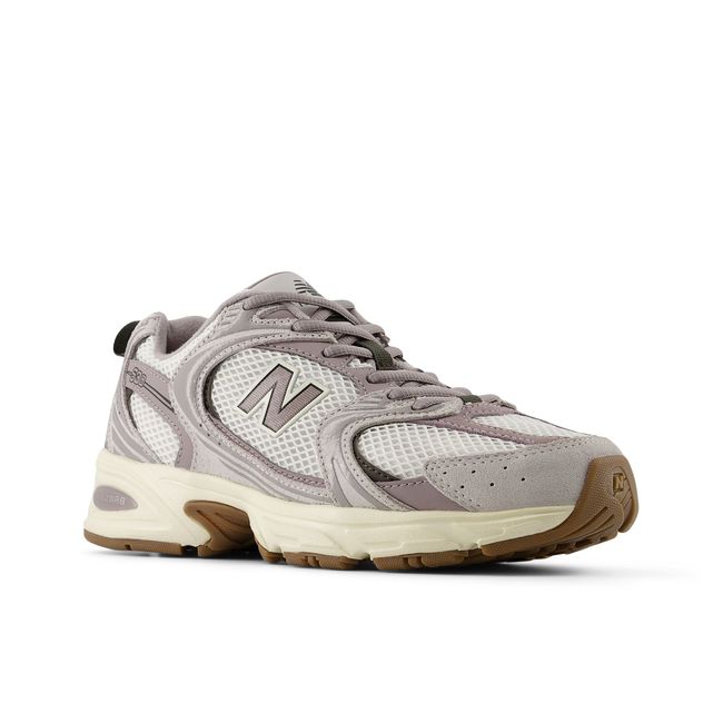 New Balance 530 sneakers in grey, top-down pair view.
