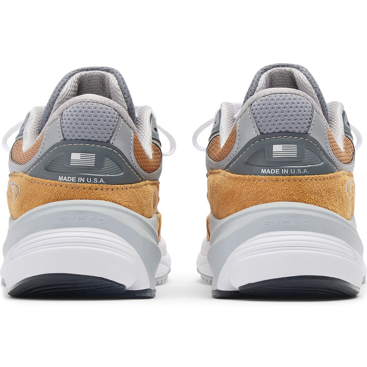 Rear view of New Balance Unisex 990v6 sneakers in Workwear/Grey