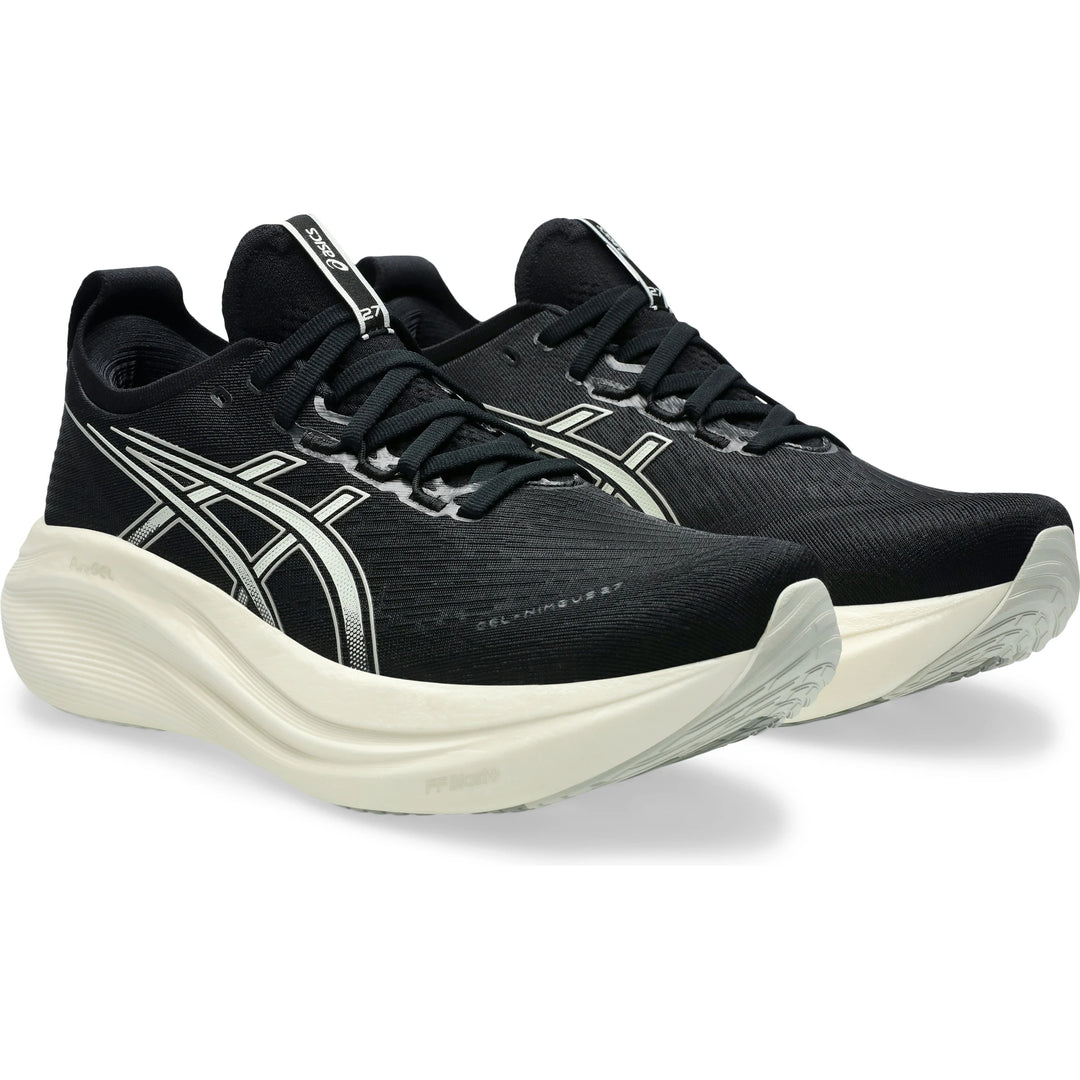 Front angle of ASICS Men&