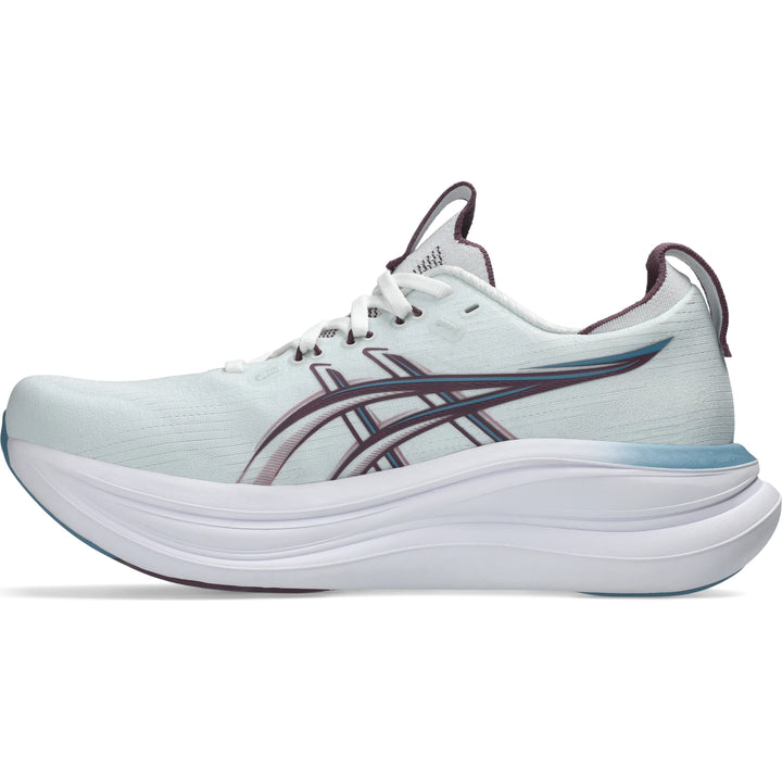 Inside of ASICS Women&
