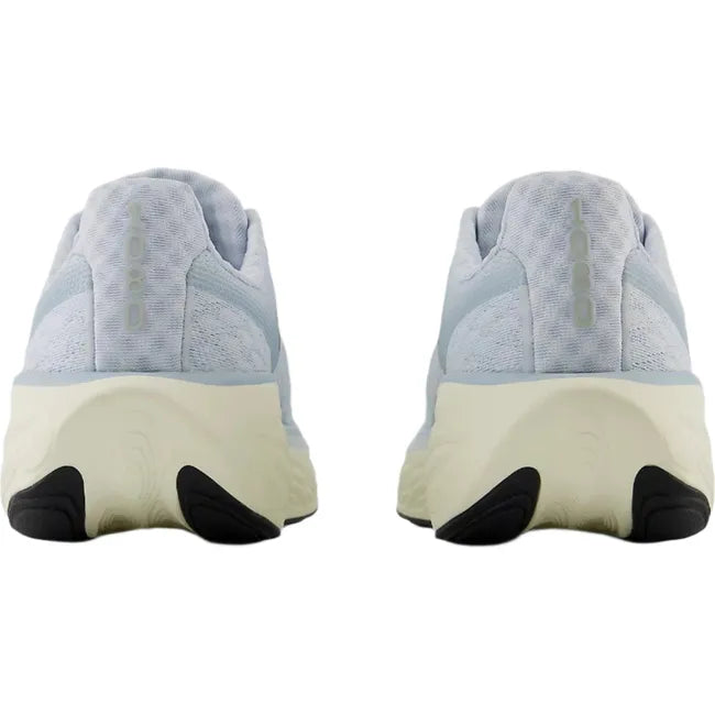 Heels of New Balance Women&