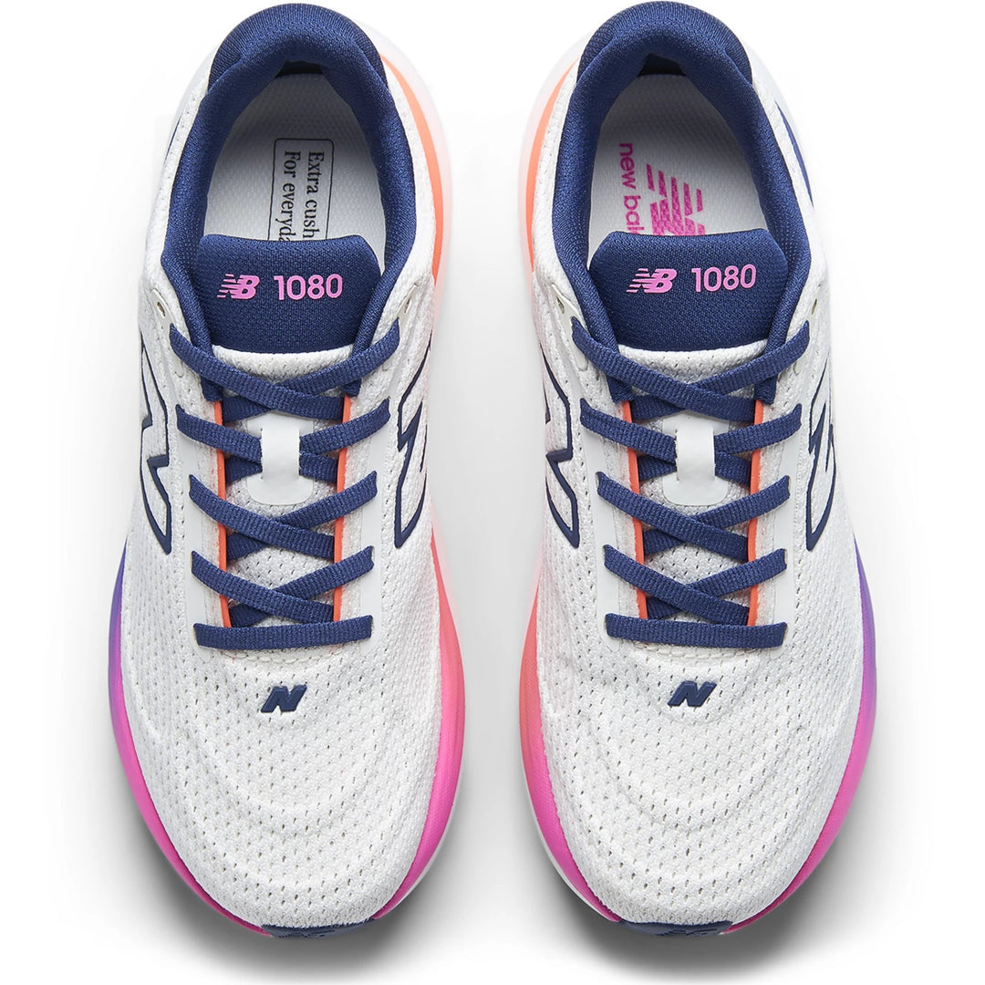 Top of New Balance Women&