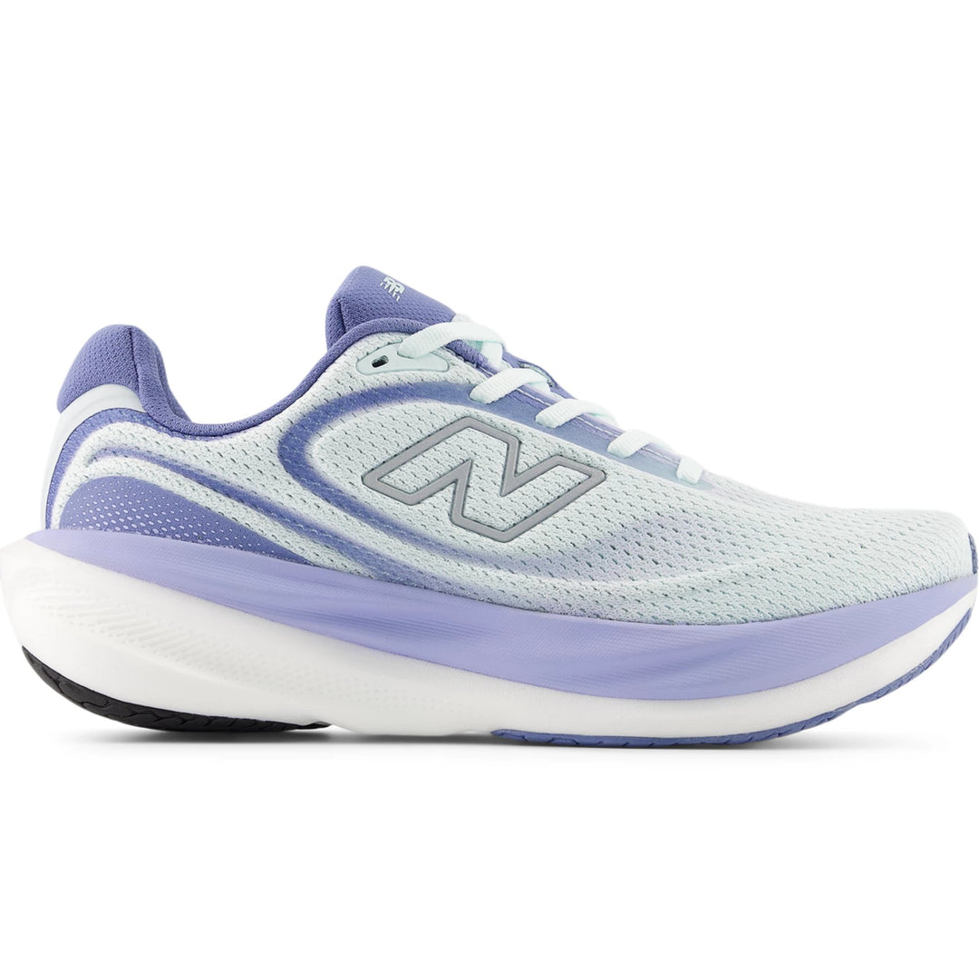 Side of New Balance Women&