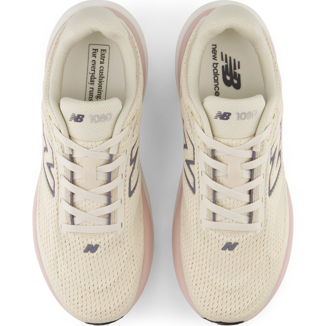 Top of New Balance Women&