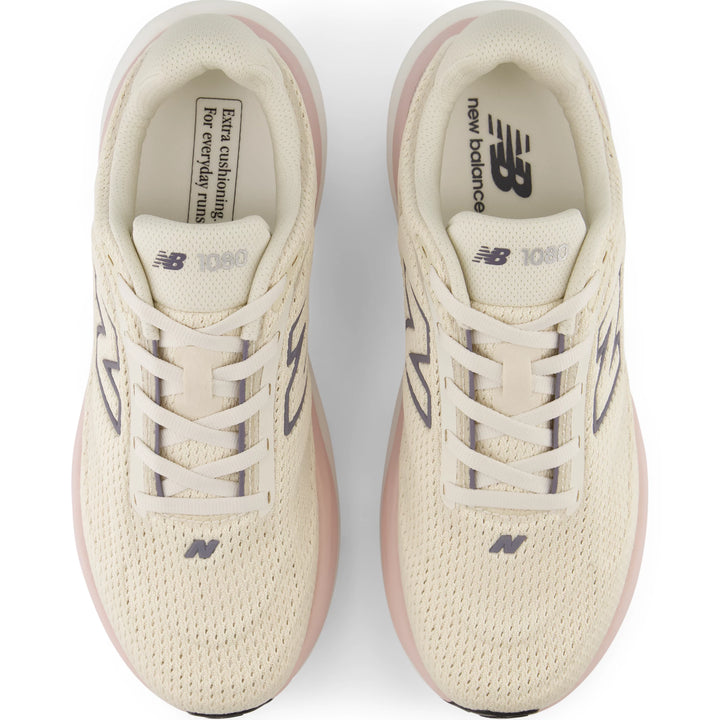 Top of New Balance Women&