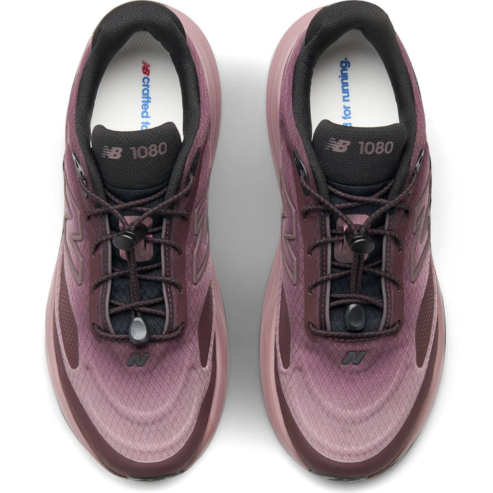 Top of New Balance Women&