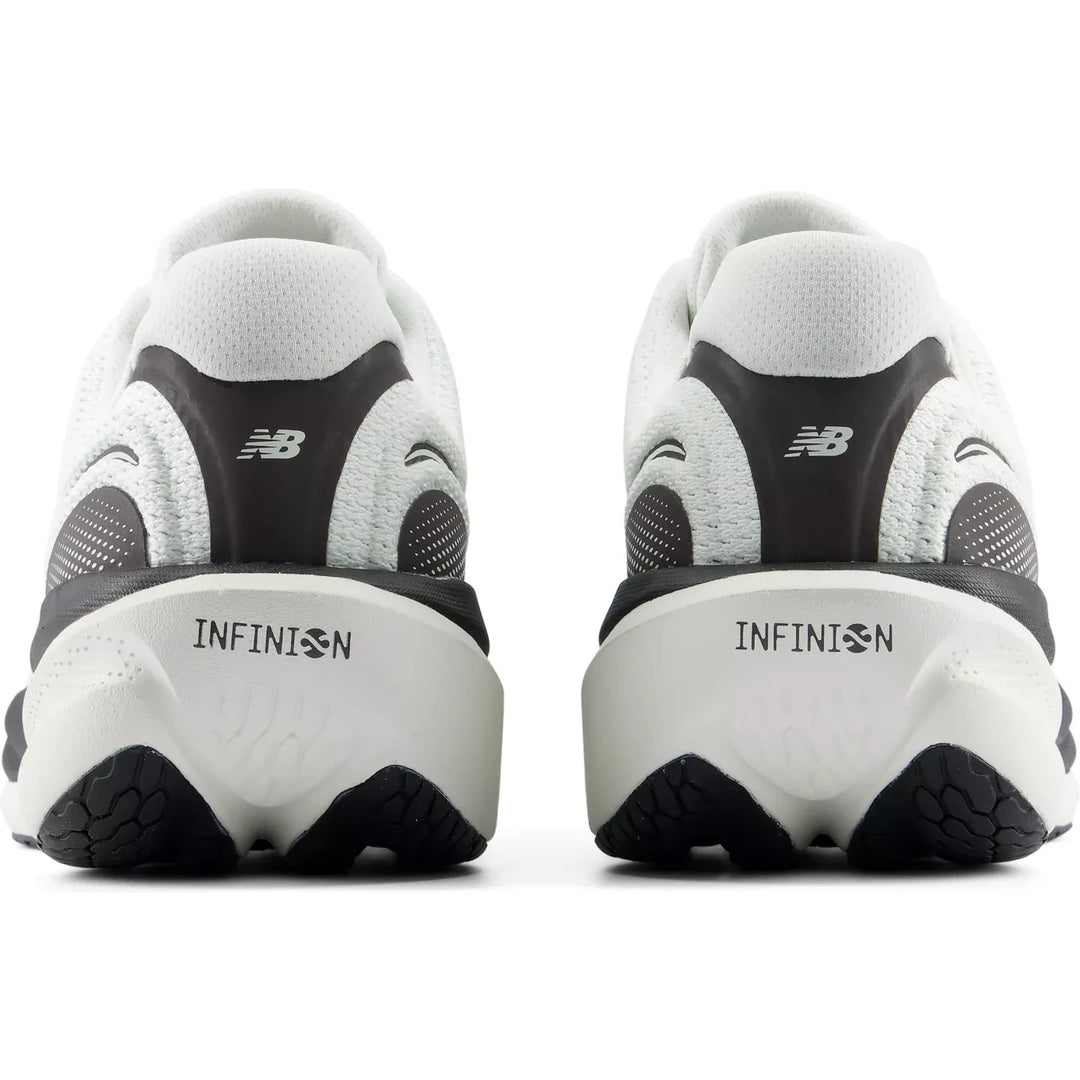 Rear heel view of the New Balance 1080v15 pair in pale mint and black