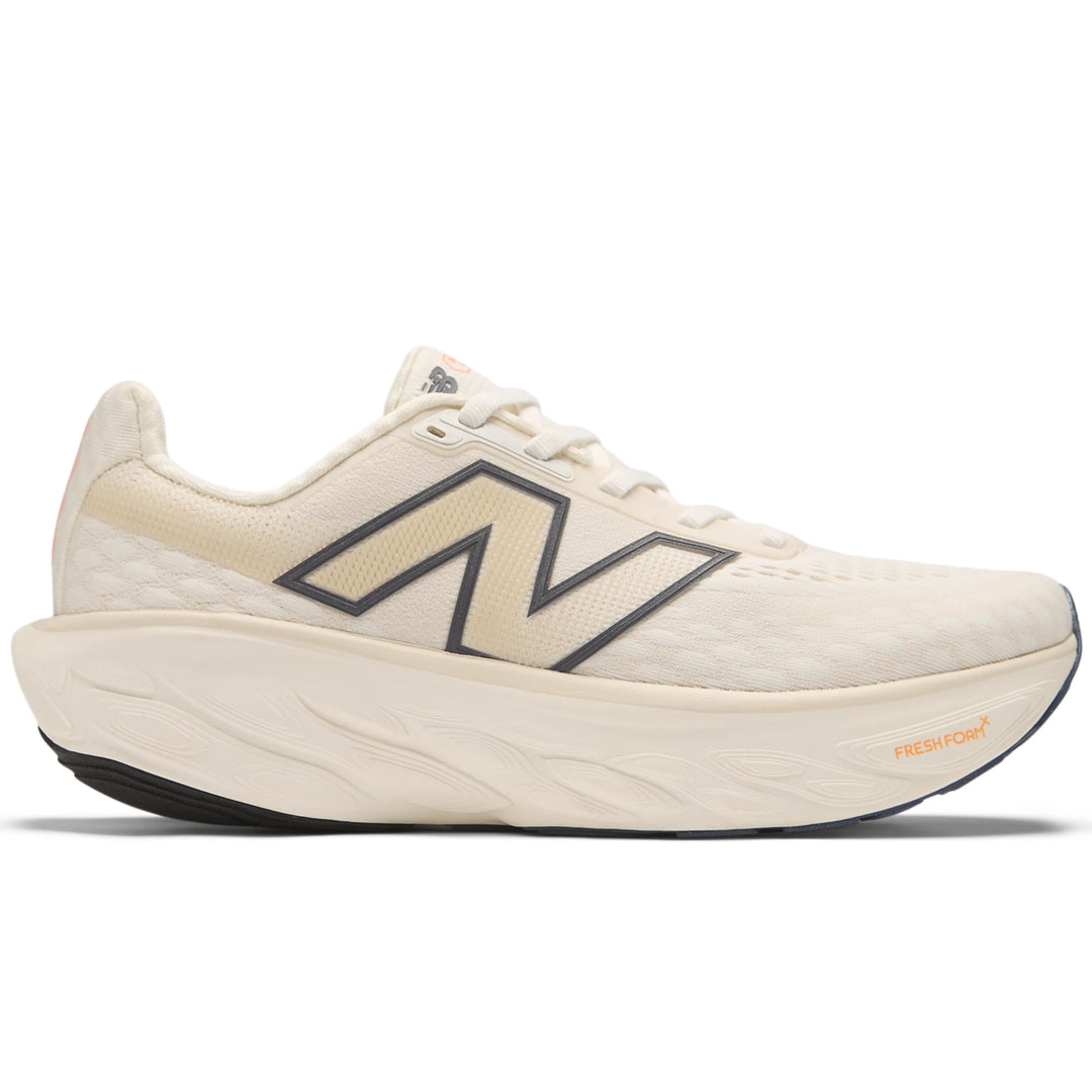 Side of New Balance Women&