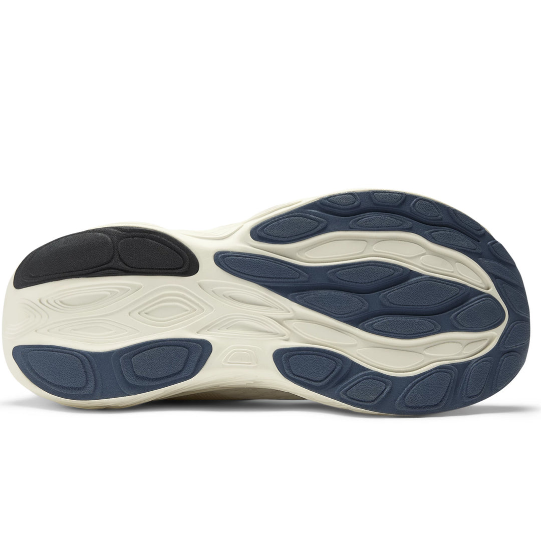 Sole of New Balance Women&