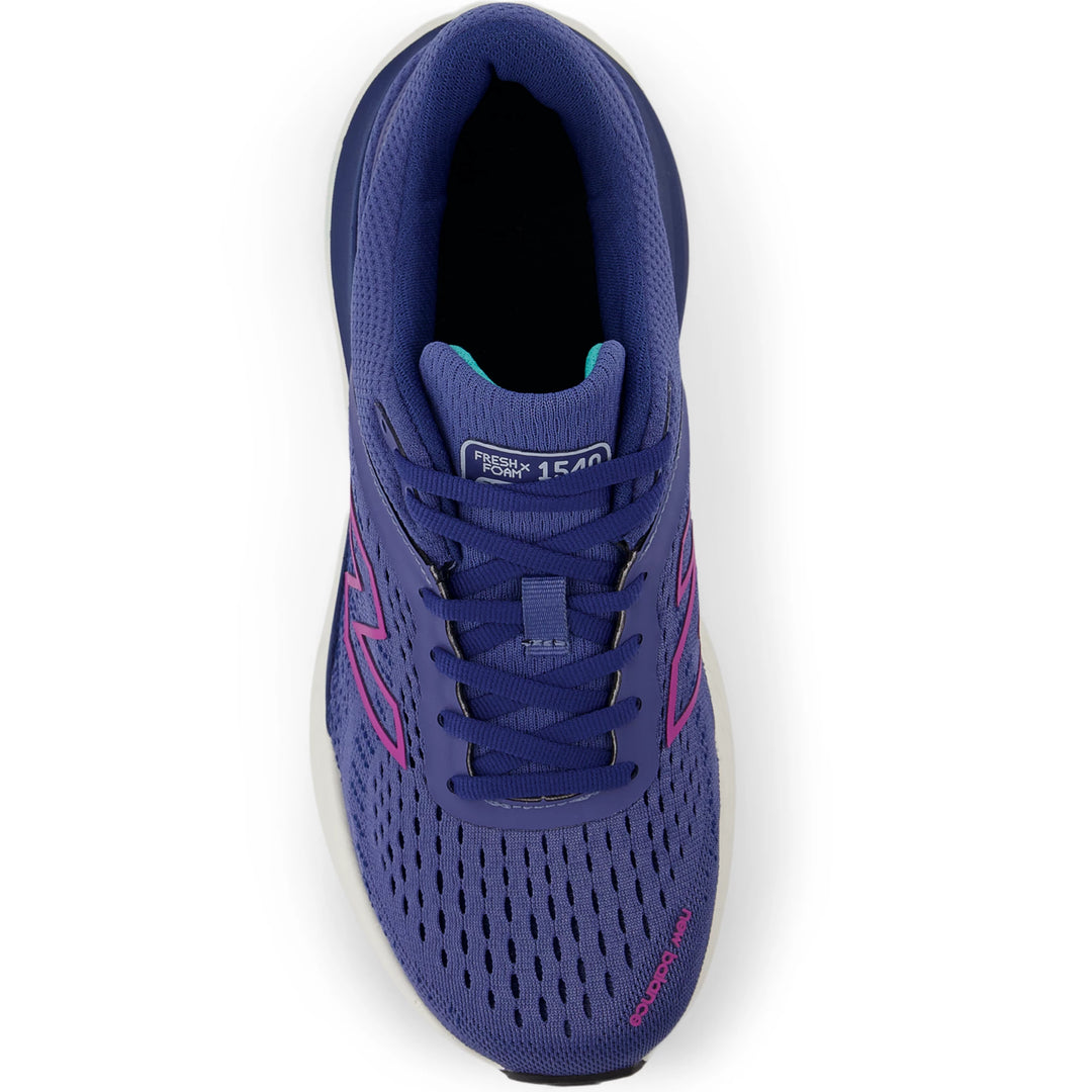 Top of New Balance Women&