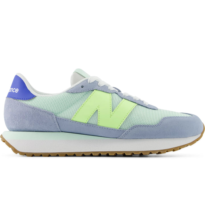 Side of New Balance Women&