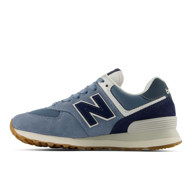Medial profile of New Balance Women's 574 Core in navy and light grey