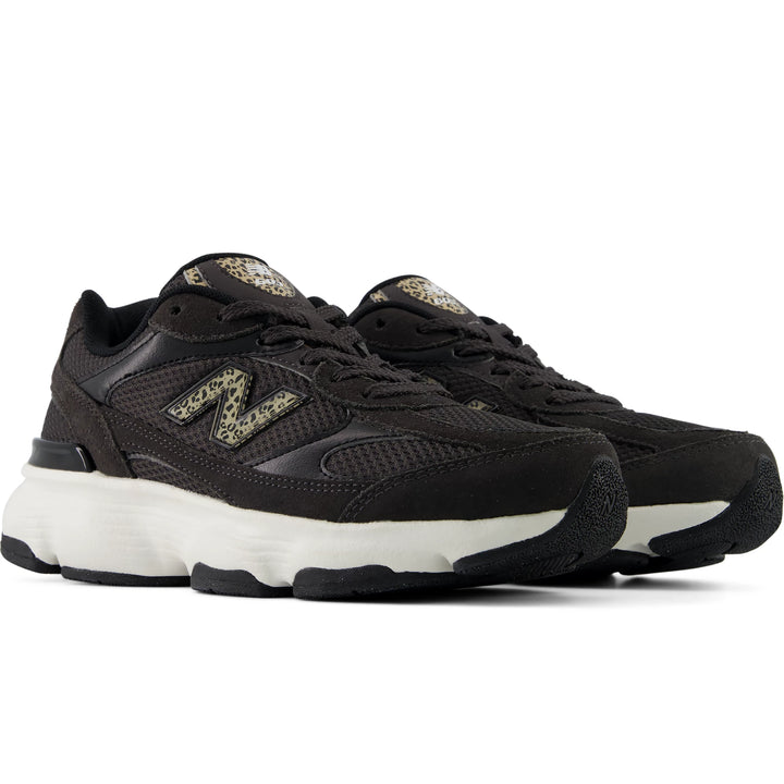 Pair of New Balance Women&