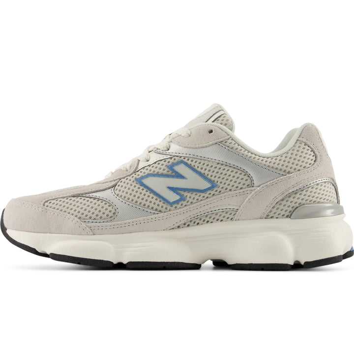 Inside of New Balance Women&