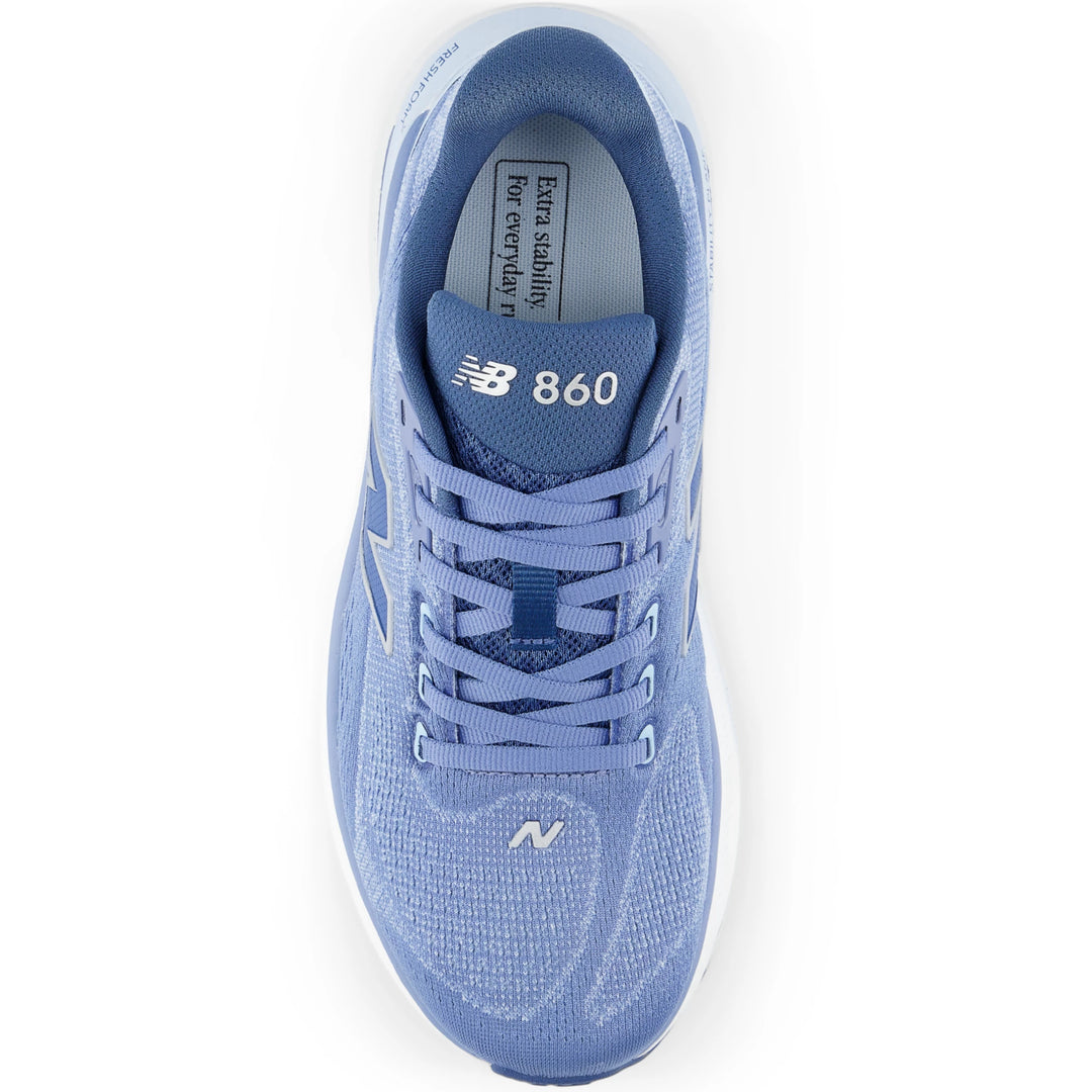 Top of New Balance Women&