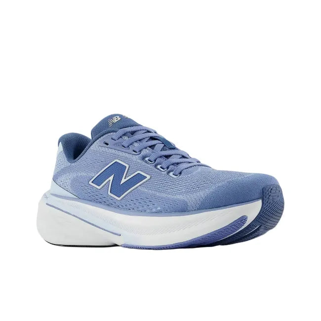 Side profile of New Balance 860 V15 women&