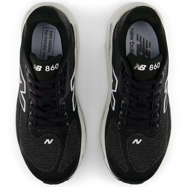 Top of New Balance Women&