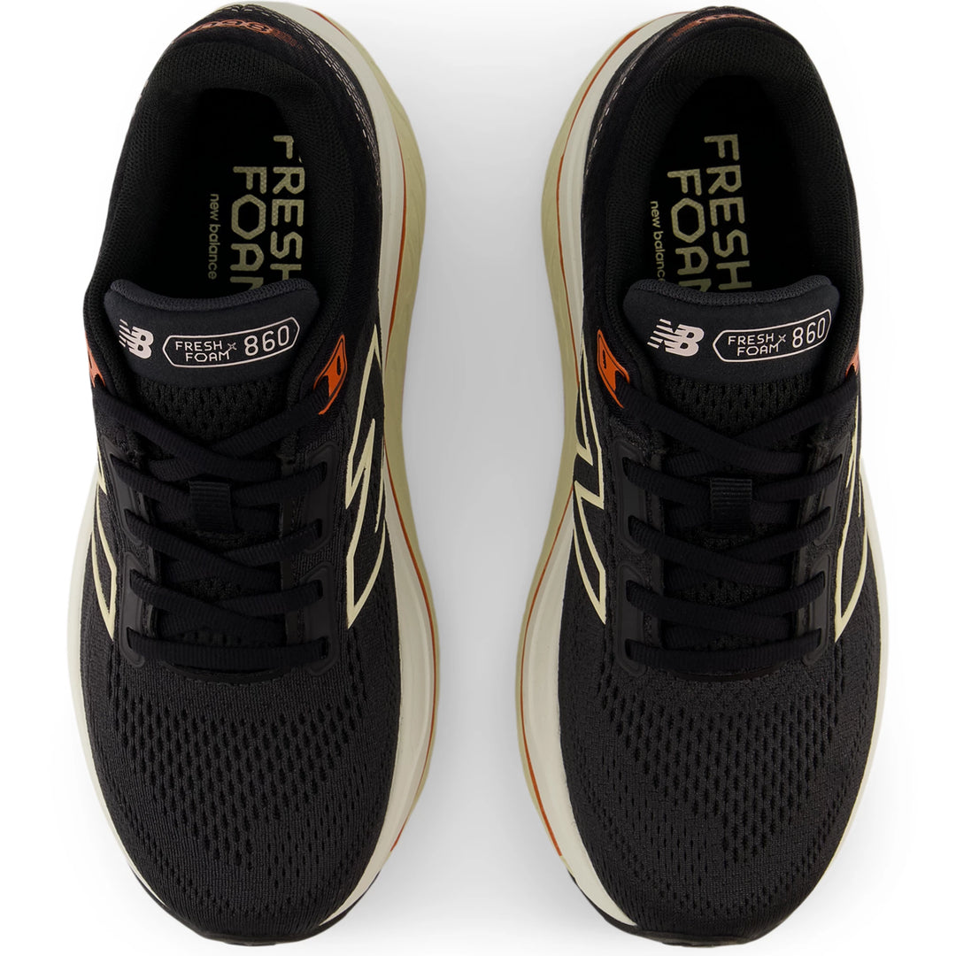 Top of New Balance Women&