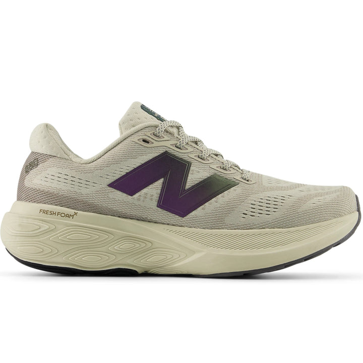 Side of New Balance Women&