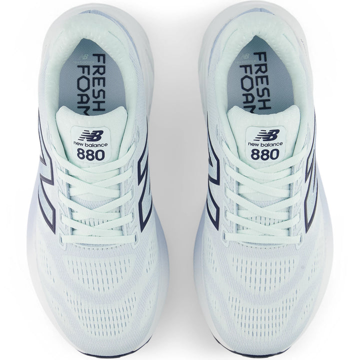 Top of New Balance Women&