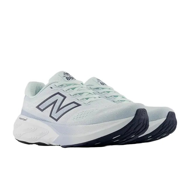 Angled lateral view of New Balance 880 V15 women&