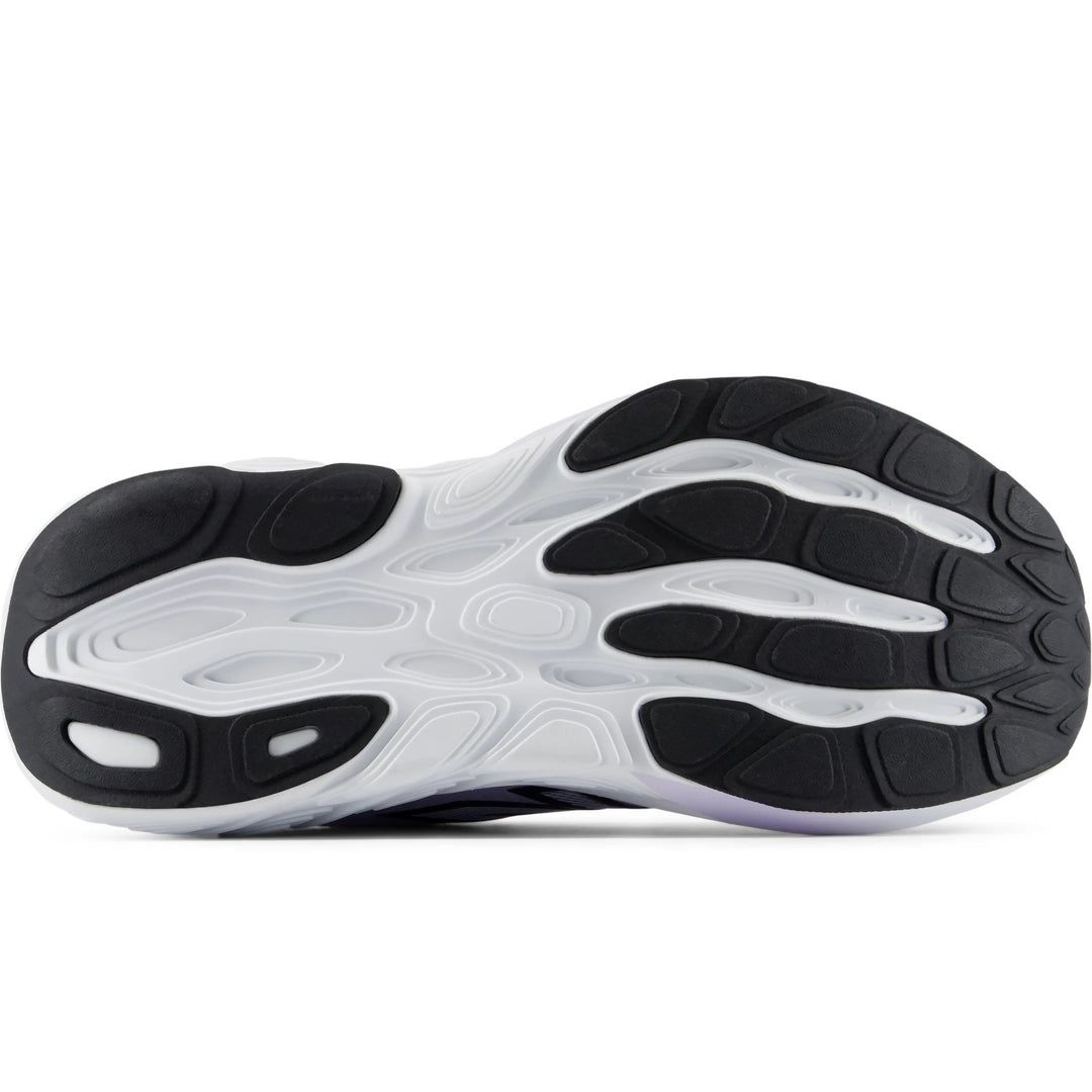 Sole of New Balance Women&