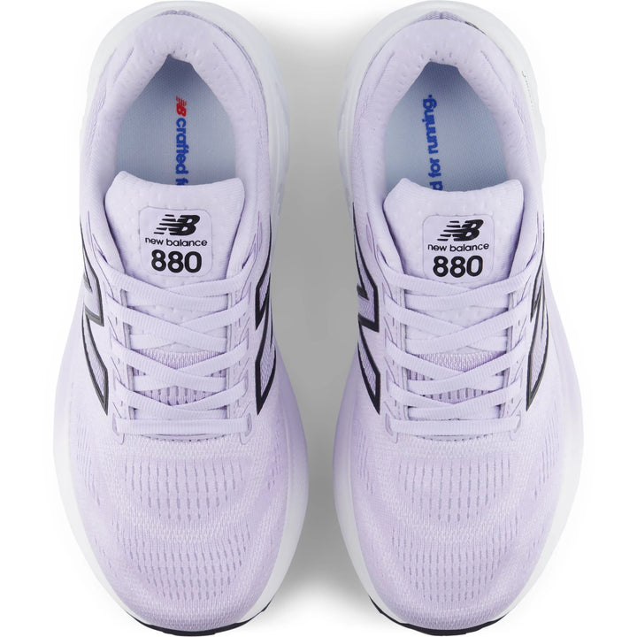 Top of New Balance Women&
