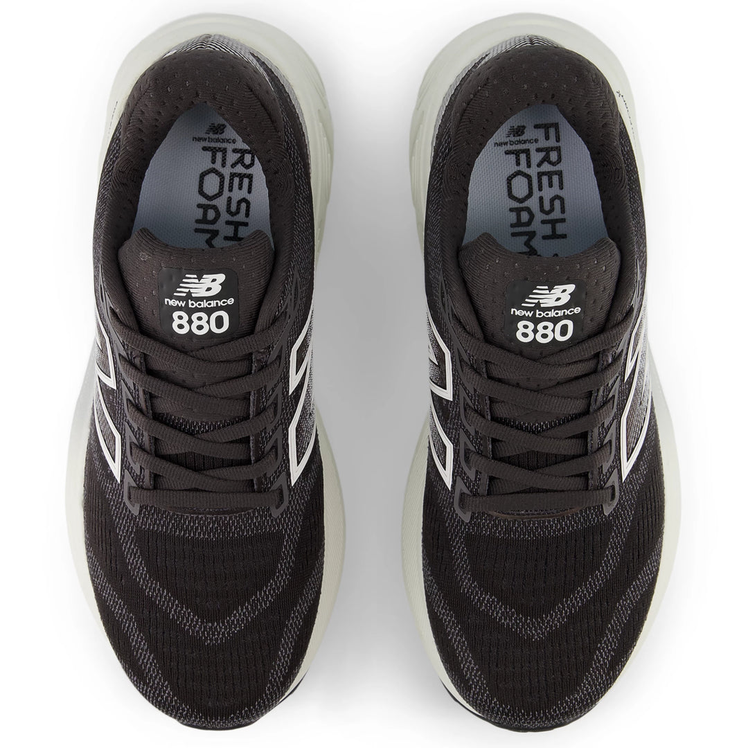 Top of New Balance Women&