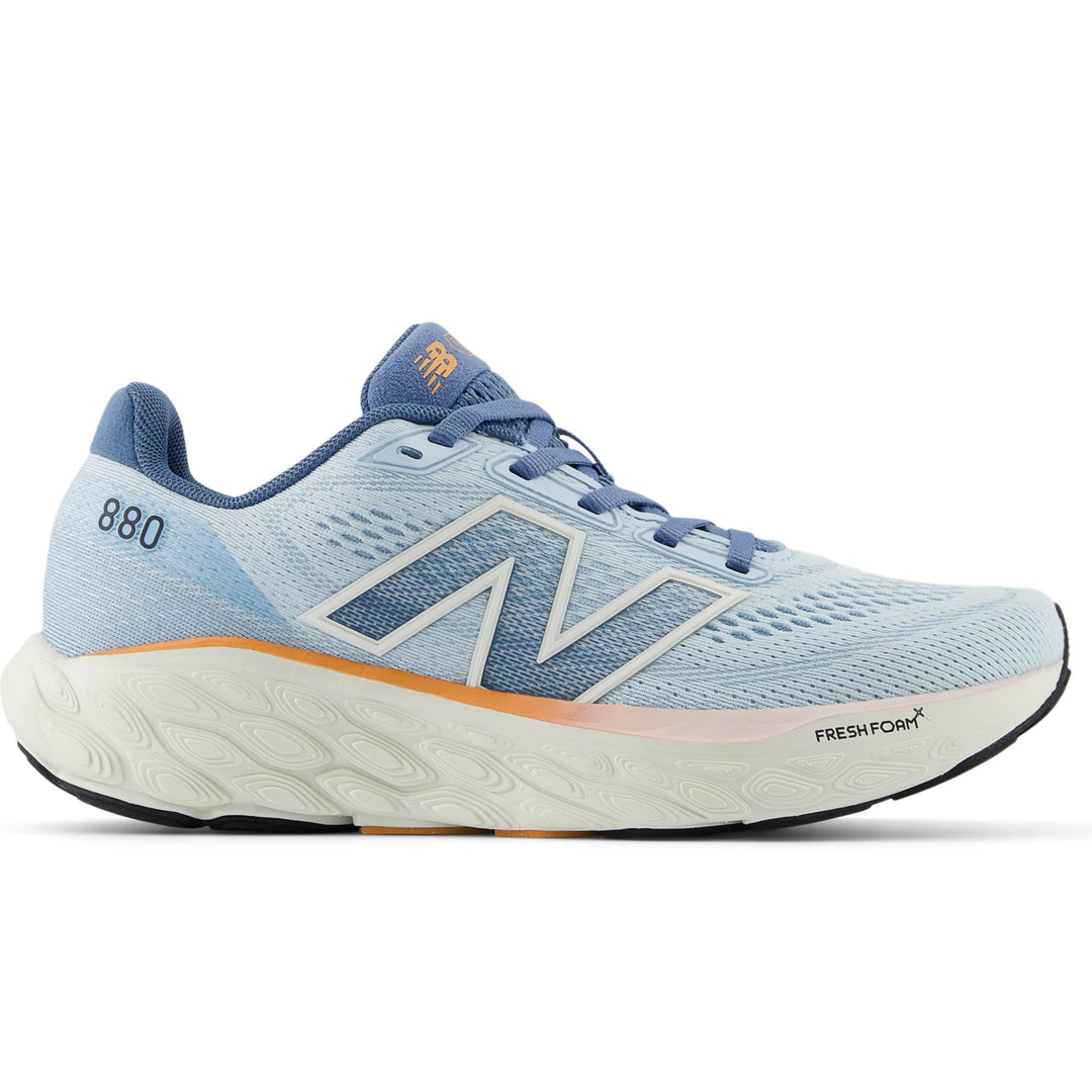 Side of New Balance Women&