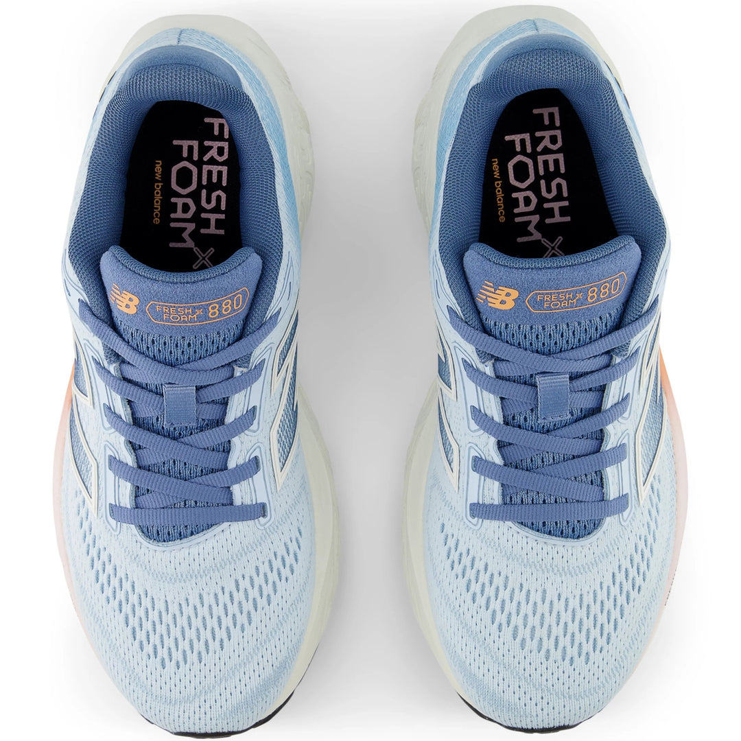 Top of New Balance Women&