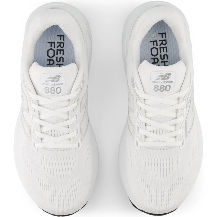 Top of New Balance Women&