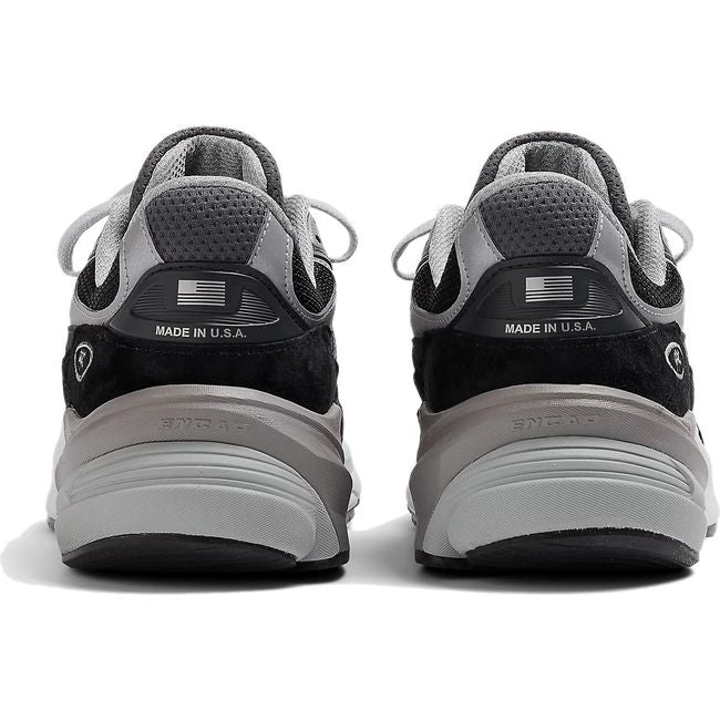 New Balance Women's 990 V6 Lifestyle Shoe Black/White W990BK6