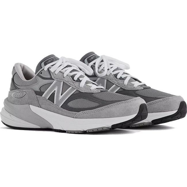 New Balance Women's 990 V6 Lifestyle Shoe Grey W990GL6