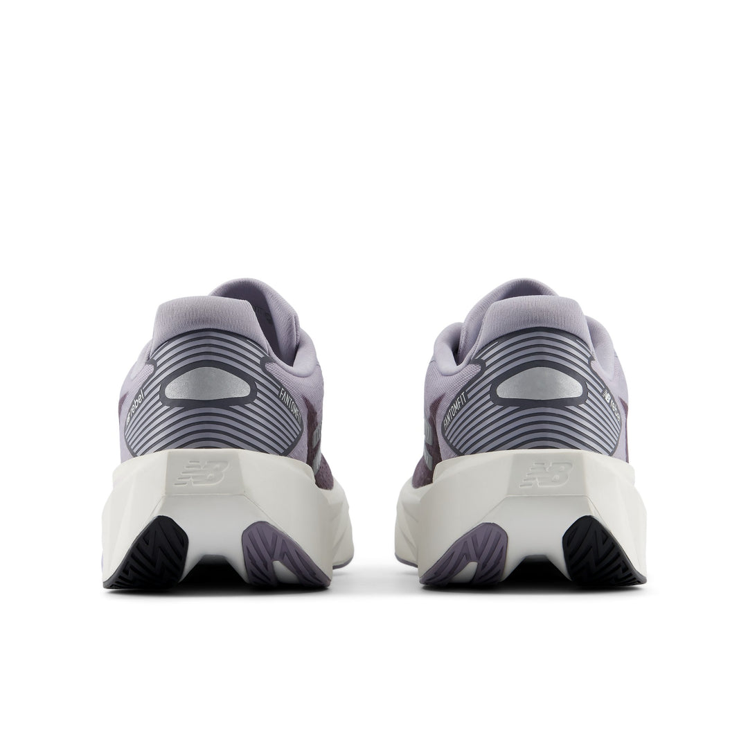New Balance Women&
