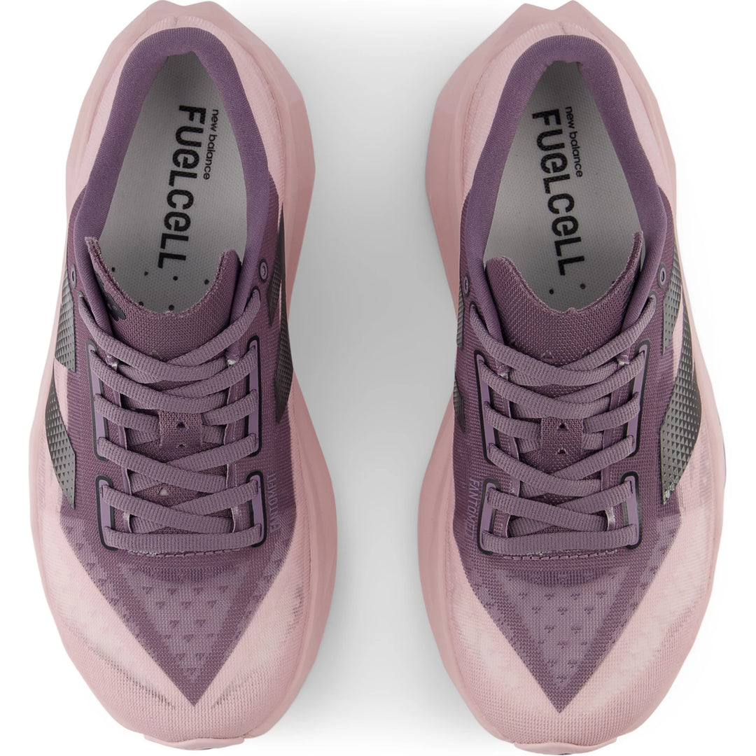 Top of New Balance Women&