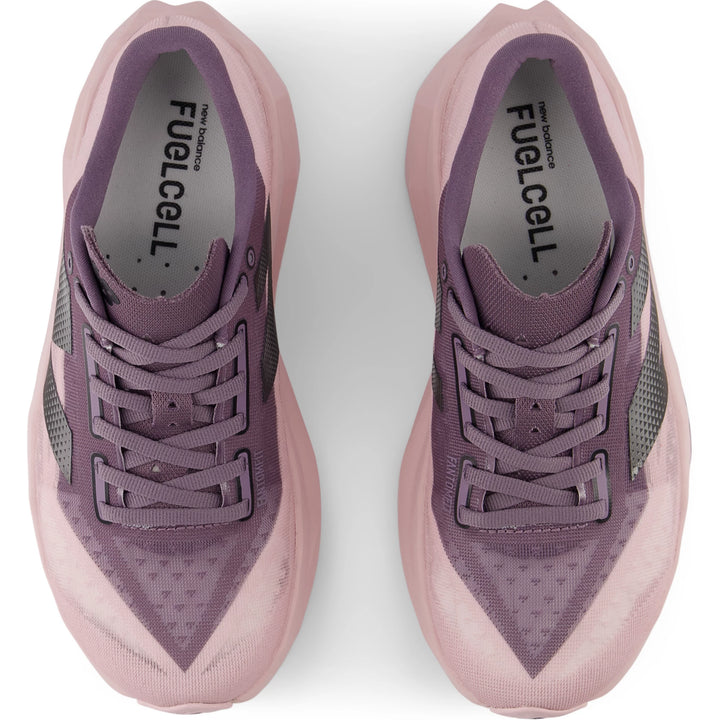 Top of New Balance Women&