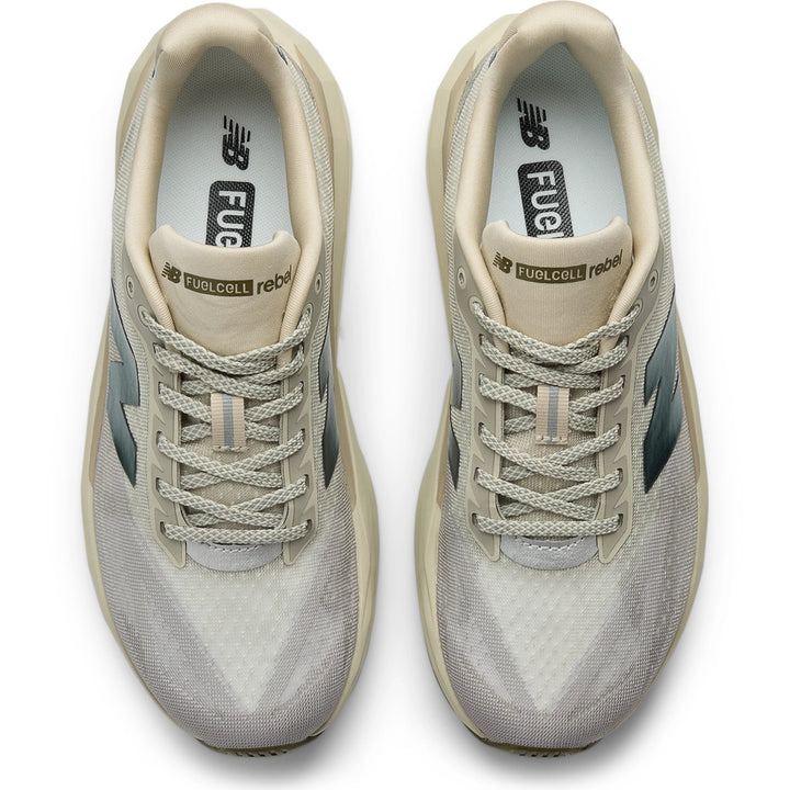Top of New Balance Women&