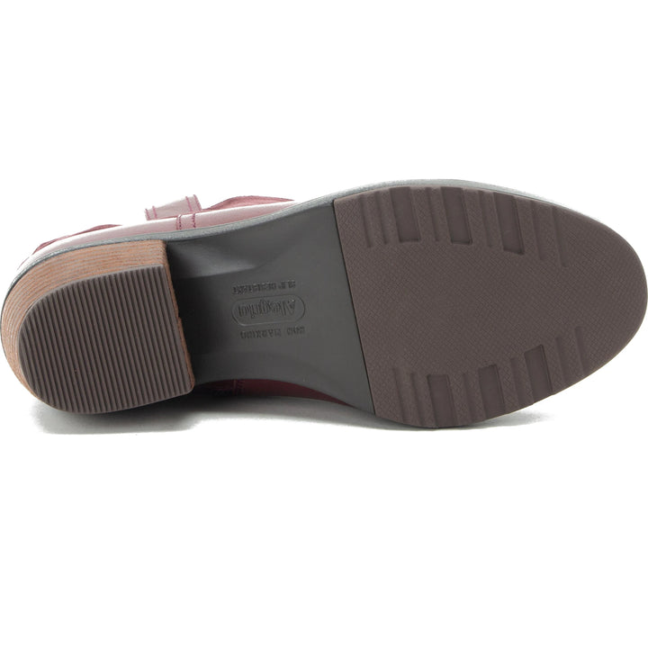 Slip-resistant outsole of Alegria Women&