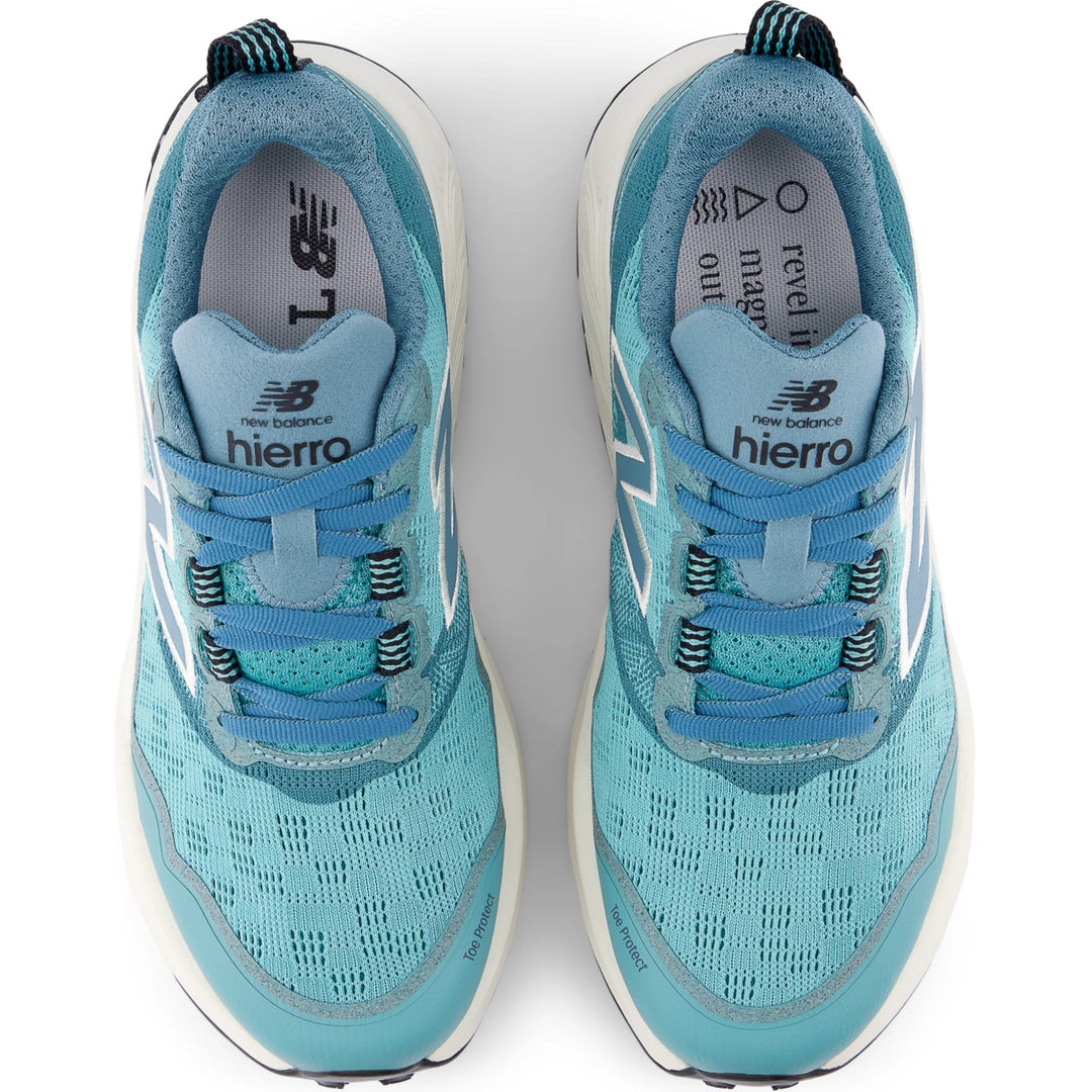 Top of New Balance Women&