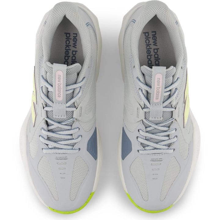 Top of New Balance Women&
