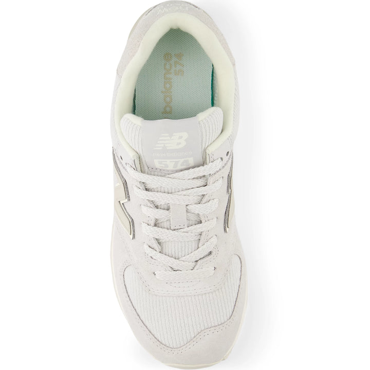 Top of New Balance Women&
