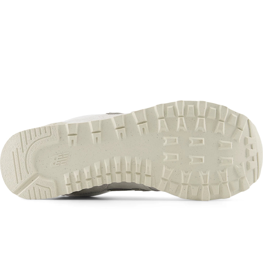 Sole of New Balance Women&