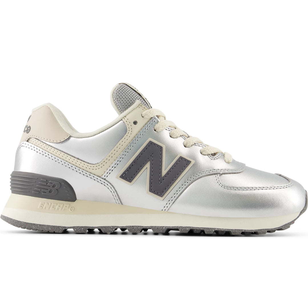 Side of New Balance Women&