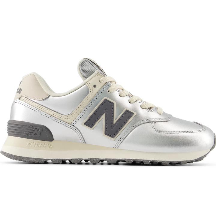 Side of New Balance Women&